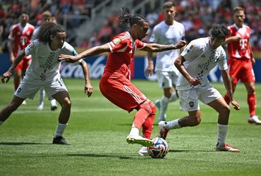 Bayern Munich vs Auckland City (23:00 – 15/06)