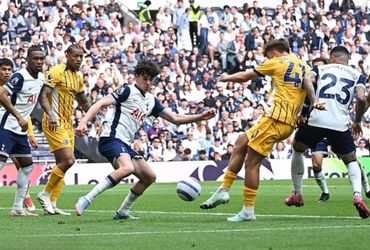 Tottenham vs Brighton (22:00 – 25/05)