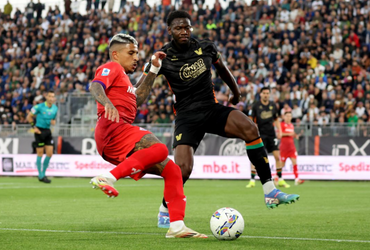 Venezia vs Fiorentina (23:30 – 12/05)